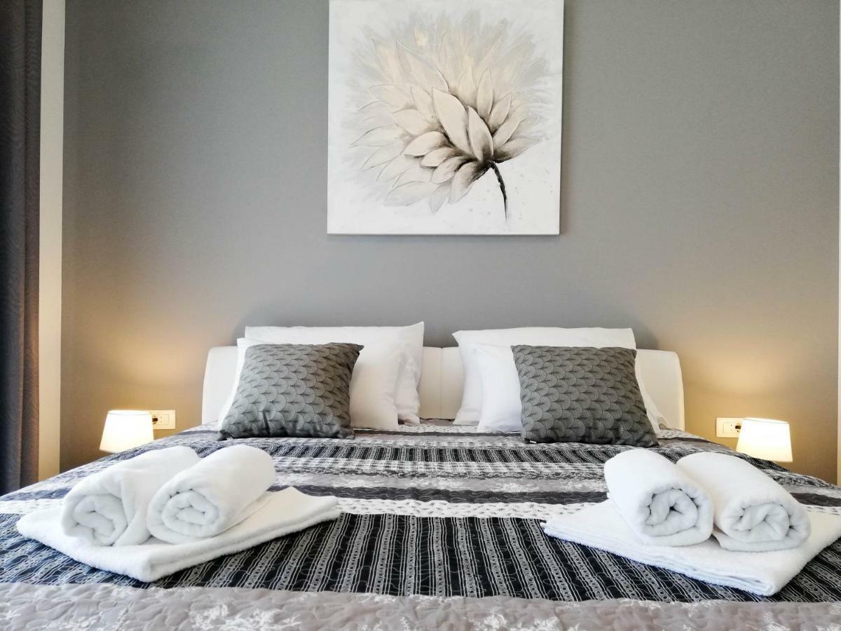 Apartment Sara Kastela Ngoại thất bức ảnh