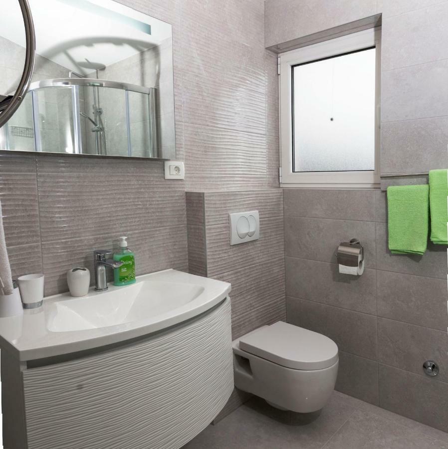 Apartment Sara Kastela Ngoại thất bức ảnh